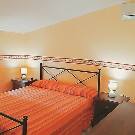 Bed And Breakfast Gigi Furci Siculo Extérieur photo